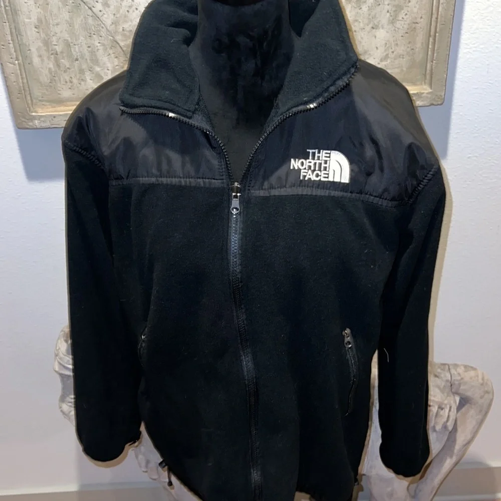 The North Face Summit Series Gore-Tex black zip up light jacket Sz S